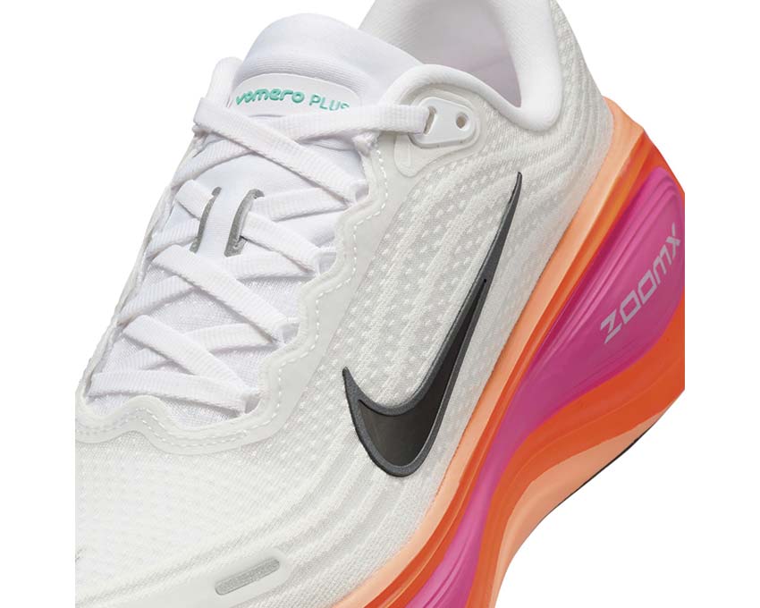 Scarpe da corsa donna in tonalità rosa acceso
